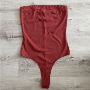 Strapless maroon bodysuit